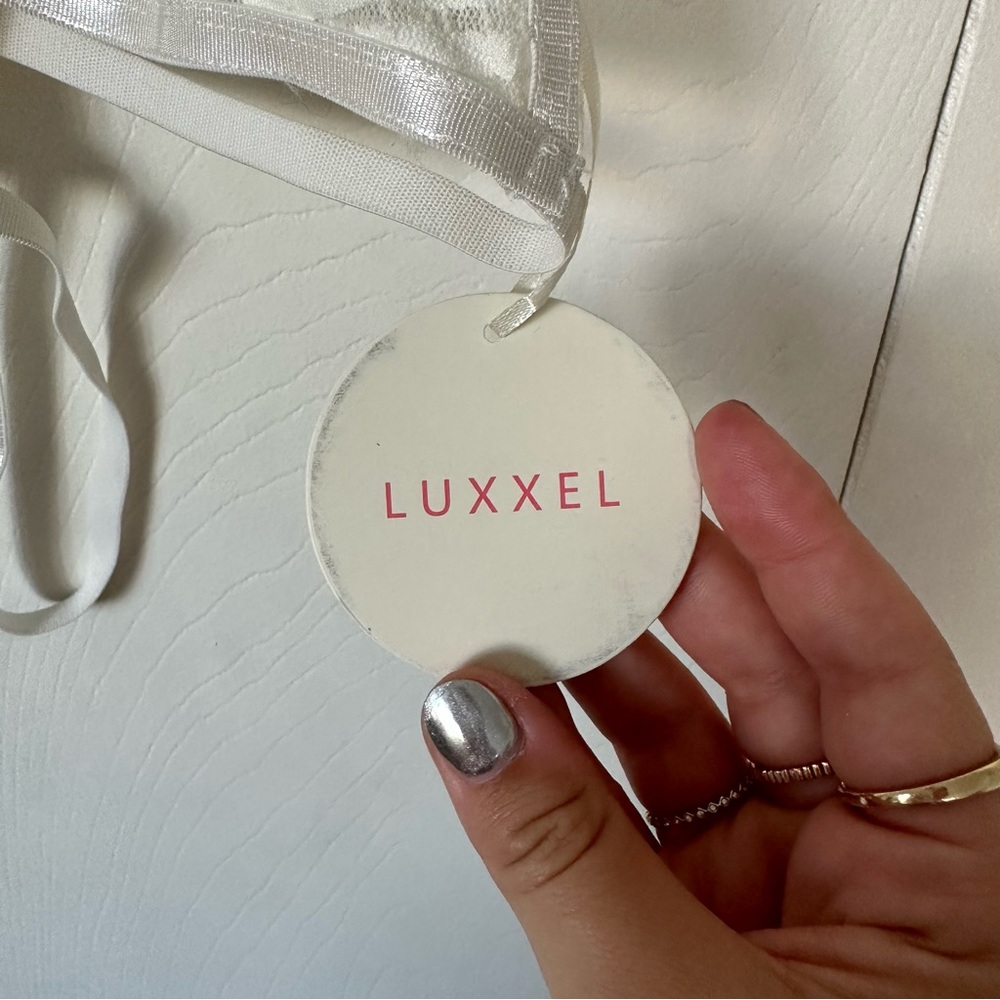 LUXXEL NWT WHITE LACE TWO STRAP BRALETTE - Picture 5 of 5